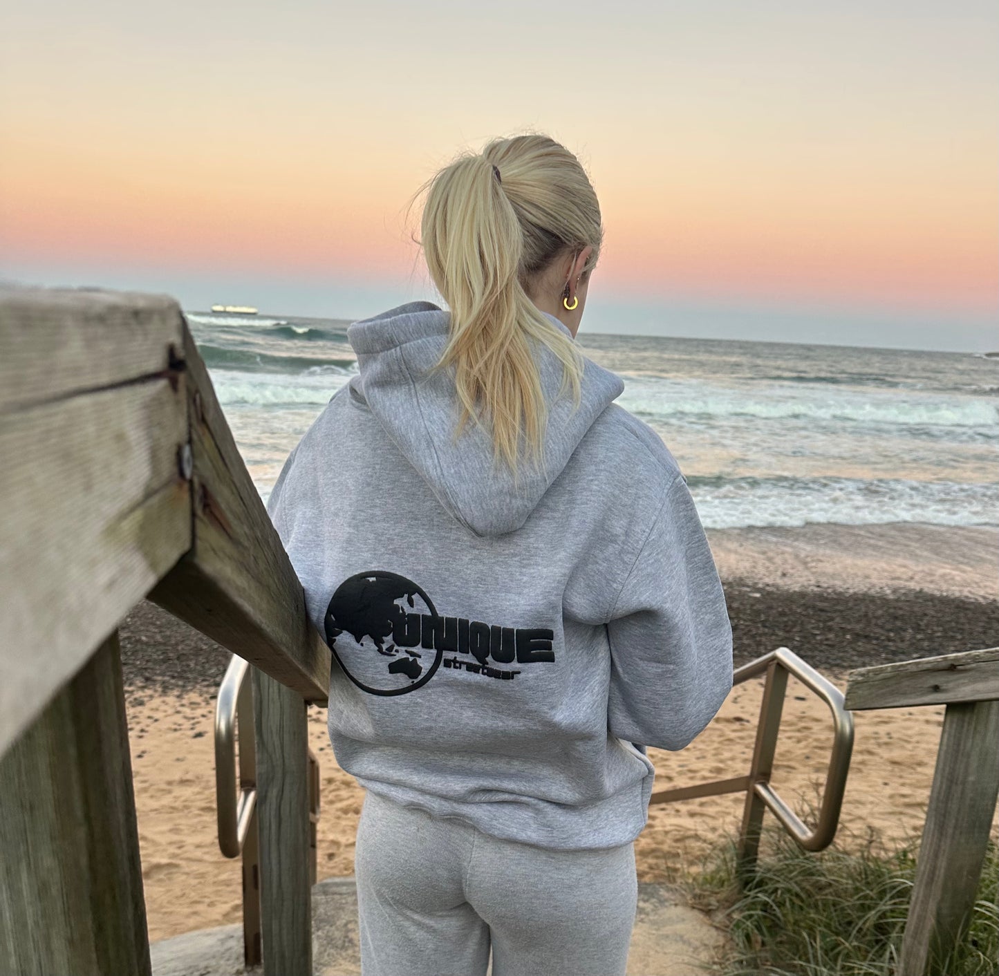 GREY HOODIE